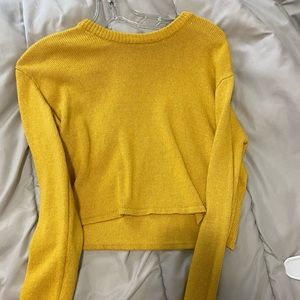 Brandy Melville Yellow cropped sweater